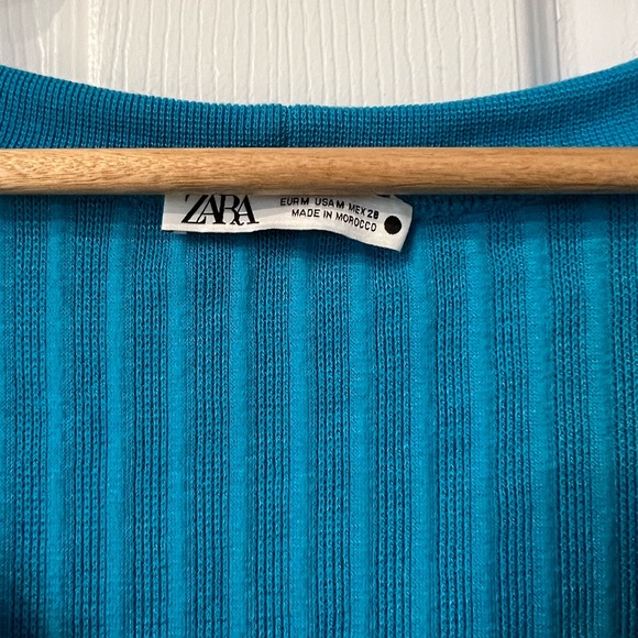 Zara Blue Crop - Picture 3 of 3